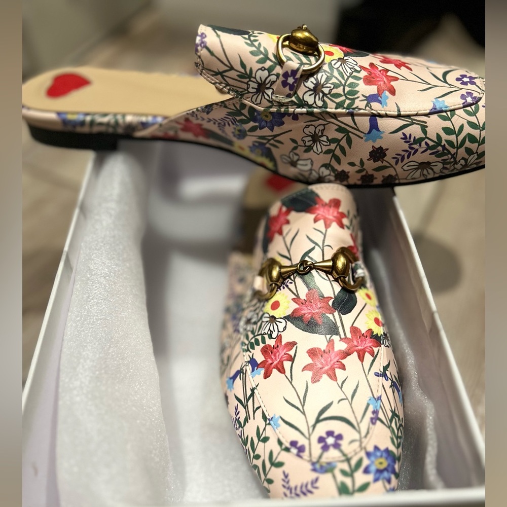 Like New Floral Mules